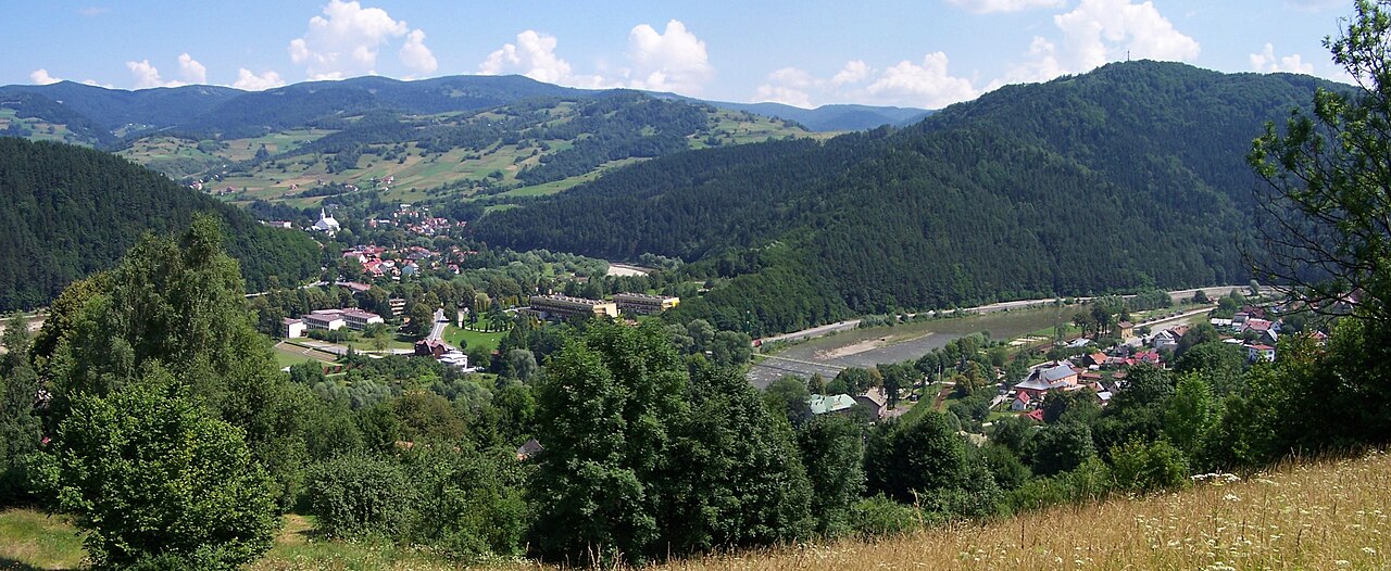 Beskid Sądecki z psem — szlaki i dolina Popradu